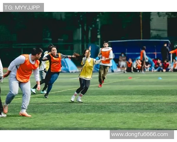 飞盘魅力无穷:深入了解广州飞盘队的灵活技巧与团队精神 飞盘魅力无穷:深入了解广州飞盘队的灵活技巧与团队精神