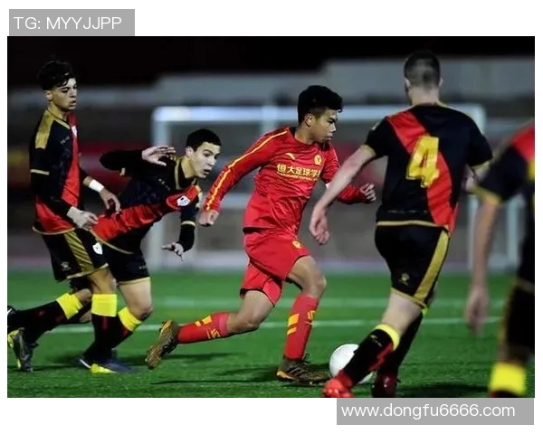 重庆足球队在冠军赛中的战术分析与表现评估 重庆足球队在冠军赛中的战术分析与表现评估