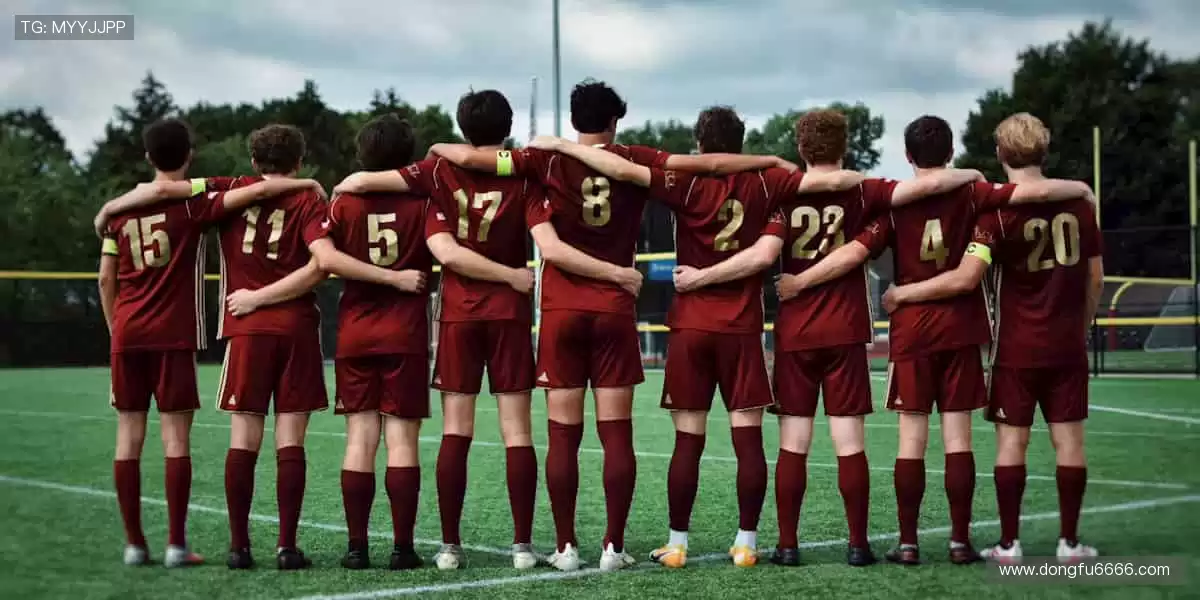 🌟 球星同款周边，把热爱穿在身上，戴在腕间！👕